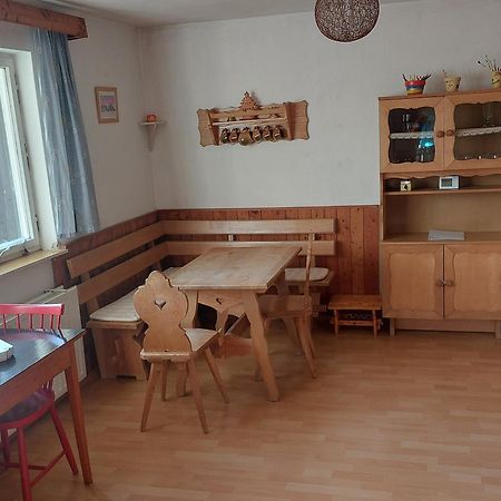 Chata Na Poskle U Lesa S Vyhledem Hutisko Exterior foto